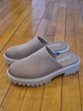 Skechers Chunky Slip-On Mule Platform